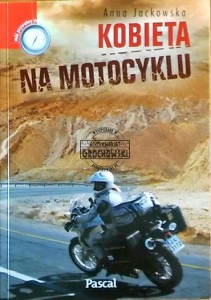 Kobieta na motocyklu
