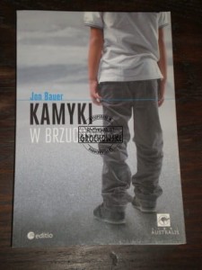 Kamyki w brzuchu Jon Bauer