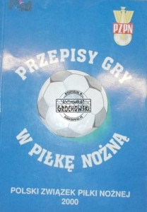 Przepisy gry w piłkę nożną