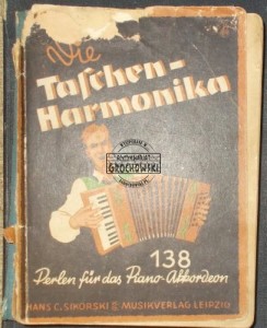 Die Taschen-Harmonika  SCHUTZ  1940
