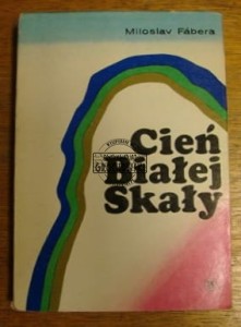 Cień białej skały