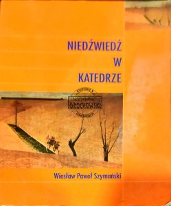 Niedźwiedź w katedrze