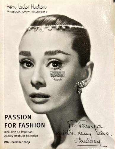 656049 Passion for Fashion