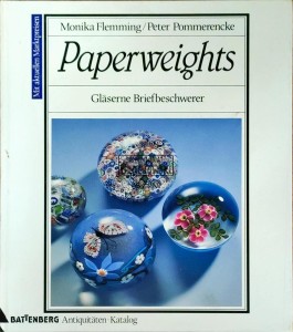 Paperweights. Glaserne Briefbeschwerer