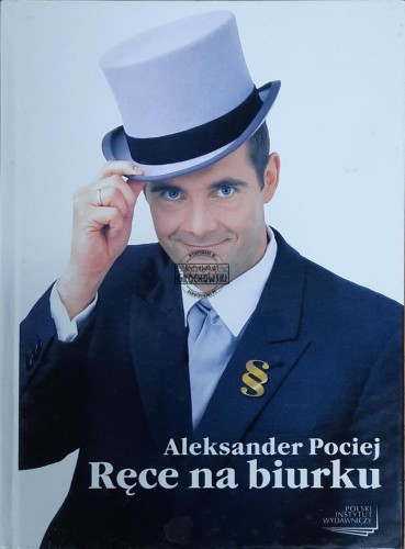 659246 Ręce na biurku