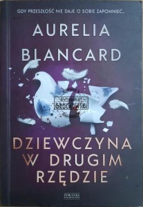 Dziewczyna w drugim rzędzie