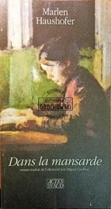 Dans la mansarde