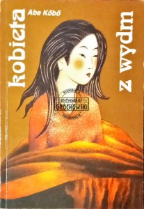 Kobieta z wydm  