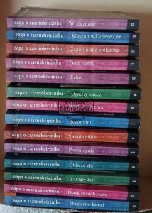 Saga o Czarnoksiężniku, tomy 1 - 15