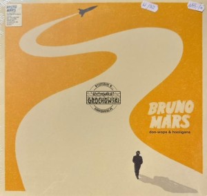 Bruno Mars – Doo-Wops & Hooligans LP
