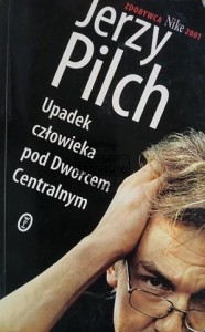 Upadek człowieka pod Dworcem Centralnym