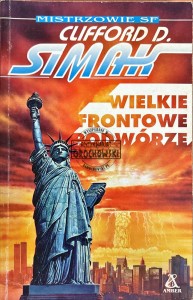 Wielkie frontowe podwórze