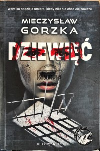 Dziewięć