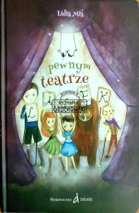 W pewnym teatrze lalek