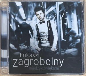 Łukasz Zagrobelny – Między Dźwiękami CD
