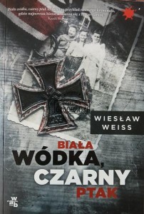 Biała wódka, czarny ptak